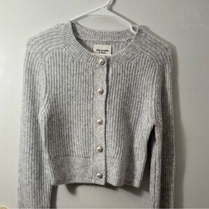 Abercrombie & Fitch XXS Gray Pearl Button Cardigan Sweater